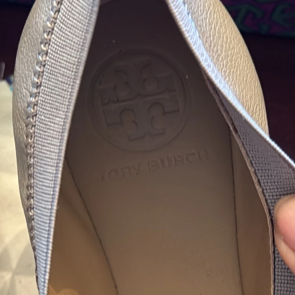 Title: Tory Burch Claire Ballet Flats Tan Gold Logo Elastic Size 9.5M Dust Bag